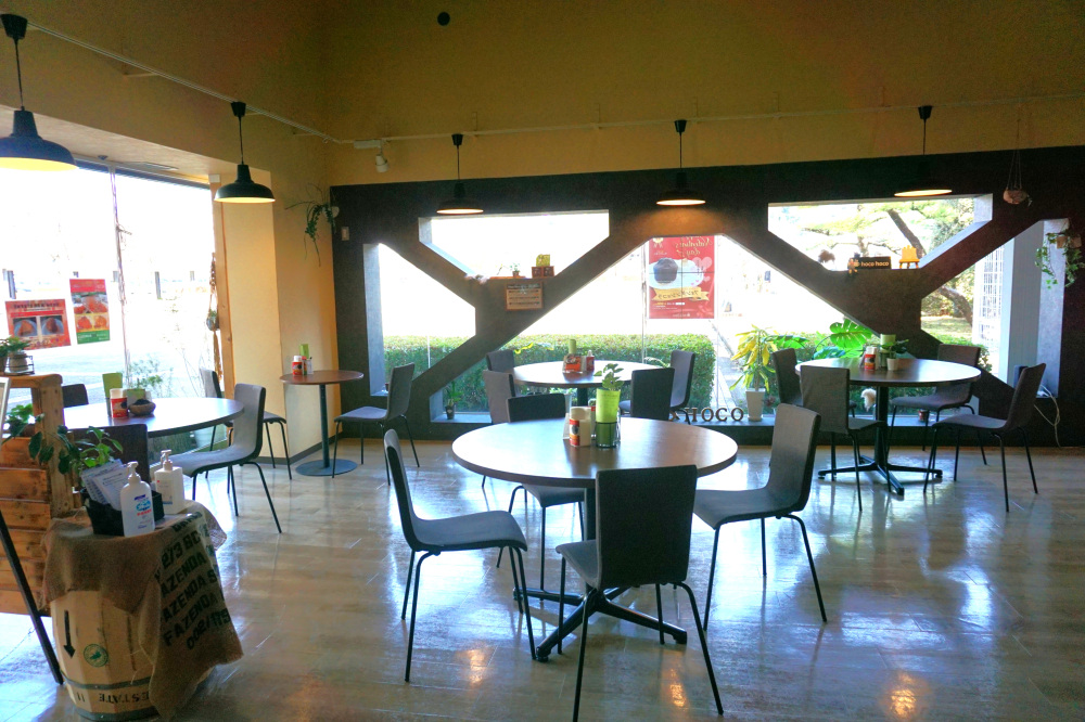 店内はゆったりとした時間を過ごせます