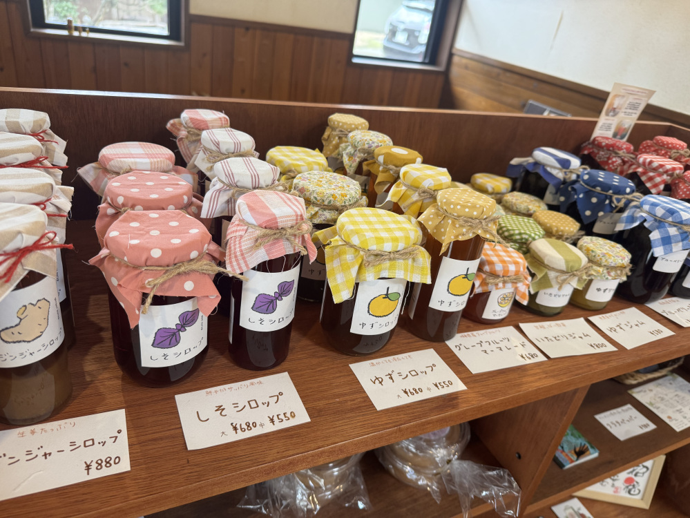 オリジナルジャムやシロップも