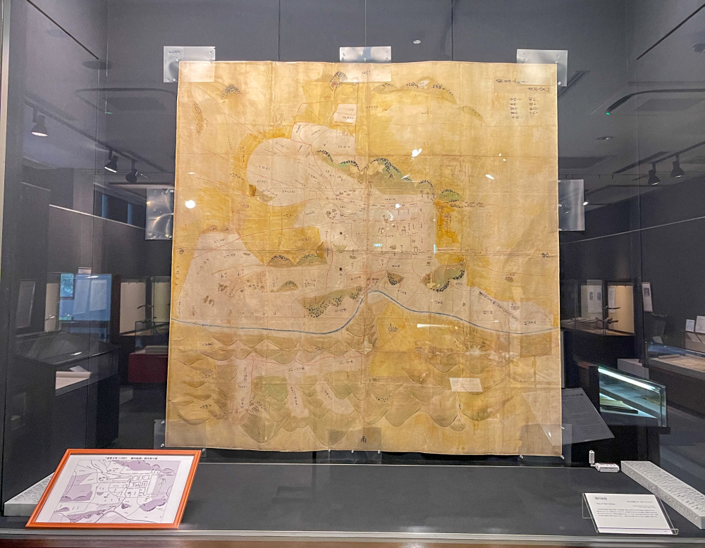 江戸時代前期の関市の様子が描かれています