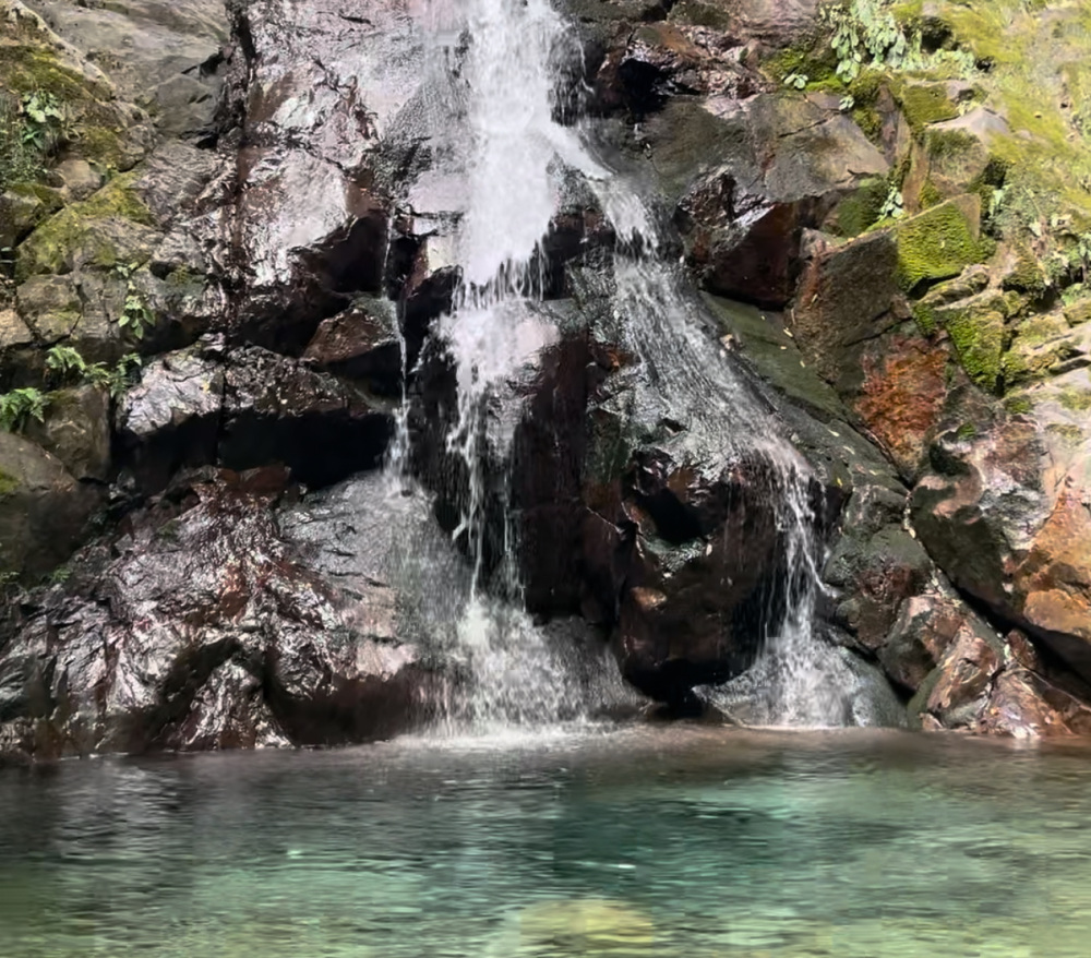 その先には白水の滝が!