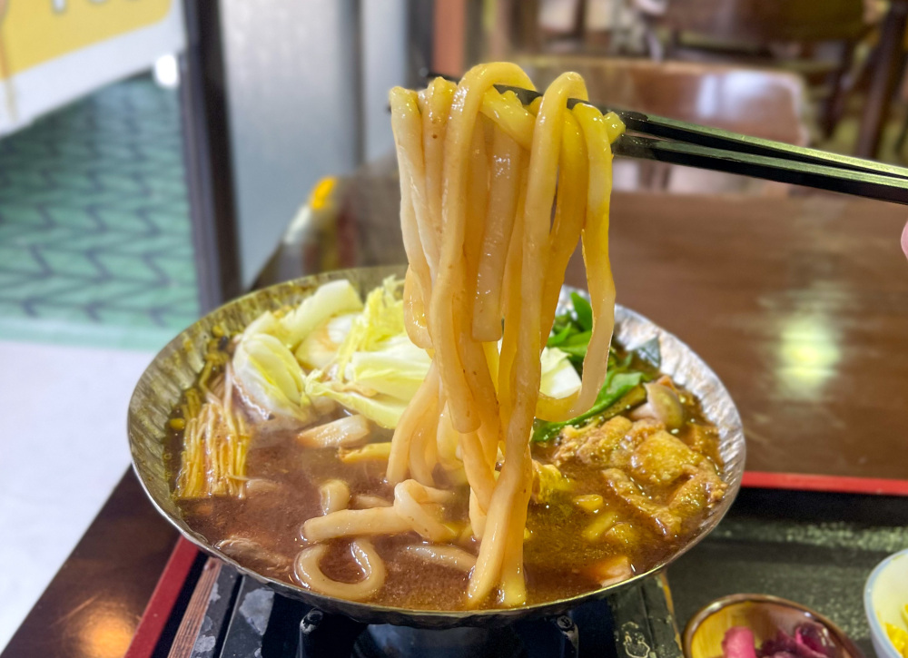 手作り味噌と売店でも販売している地みそを混ぜて作られた鍋は味噌のコクで野菜お肉が味付けされて抜群に美味しかったです!