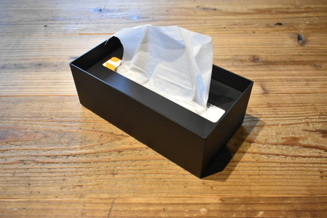 ペーパータオルボックス