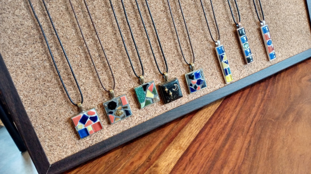 タイルネックレス