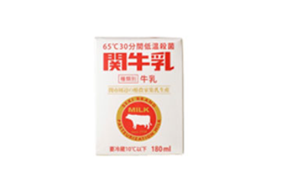 関牛乳180ml